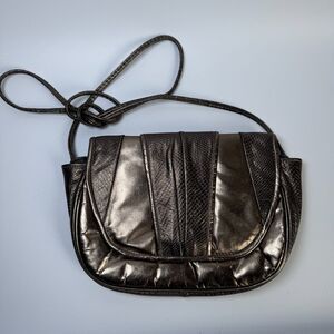 Vintage Hala Shoulder Handbag Gold Metallic Textured Glam Edgy Statement Classic